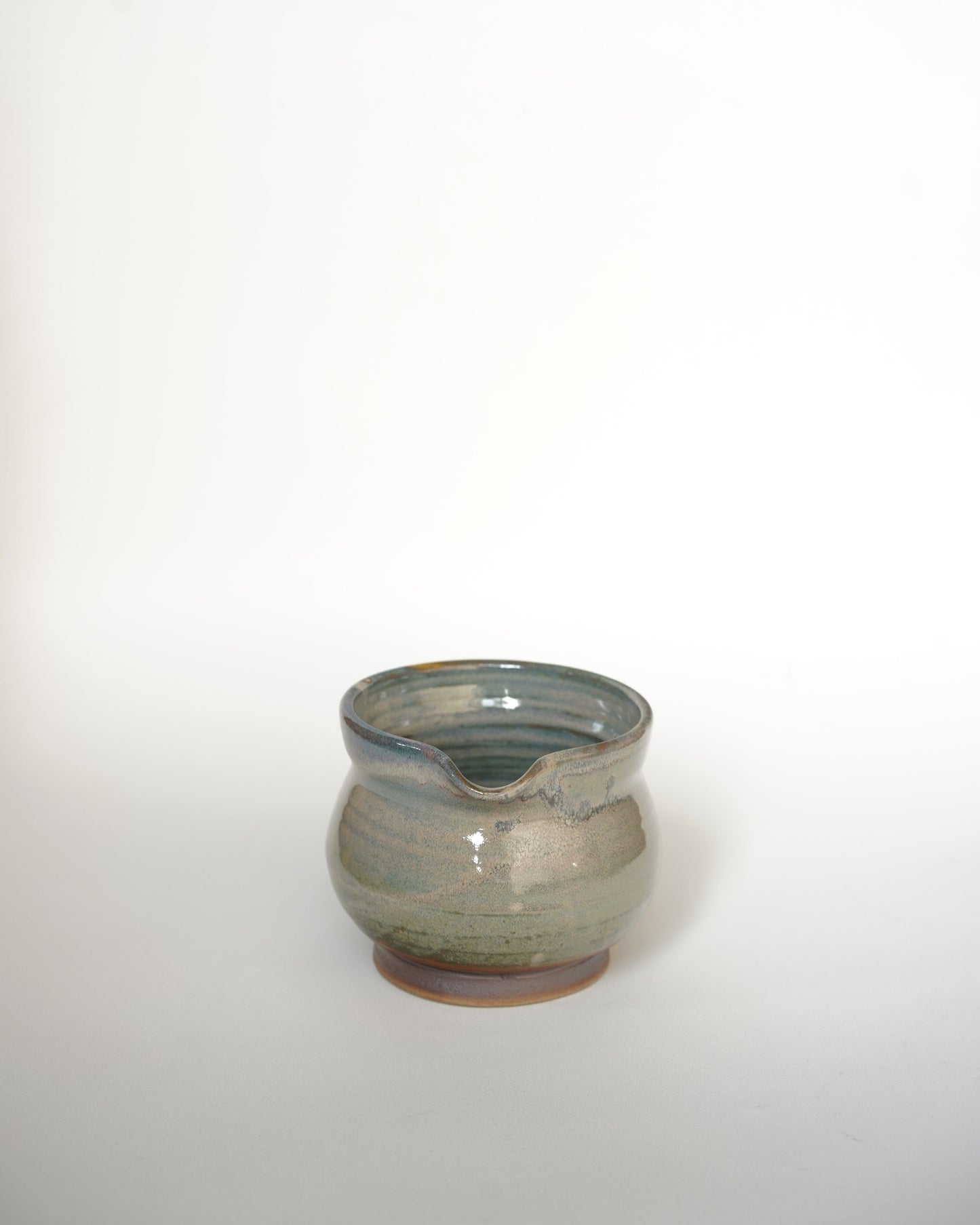 Tall Ribbon Katakuchi Matcha Bowl (SVKB - 001)