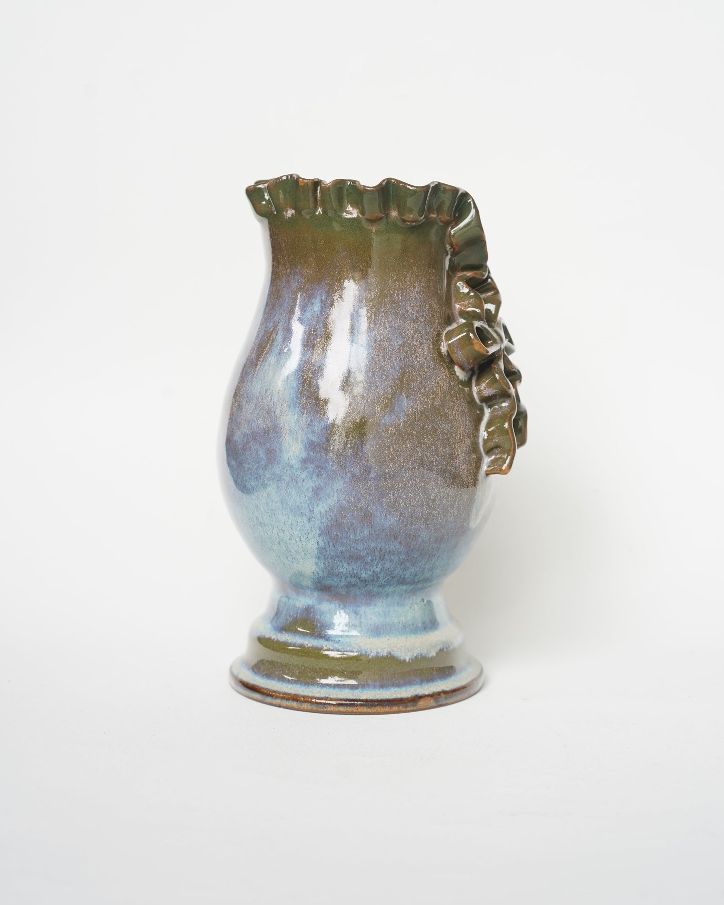 Medium Ribbon Vase _  Purple Titanium