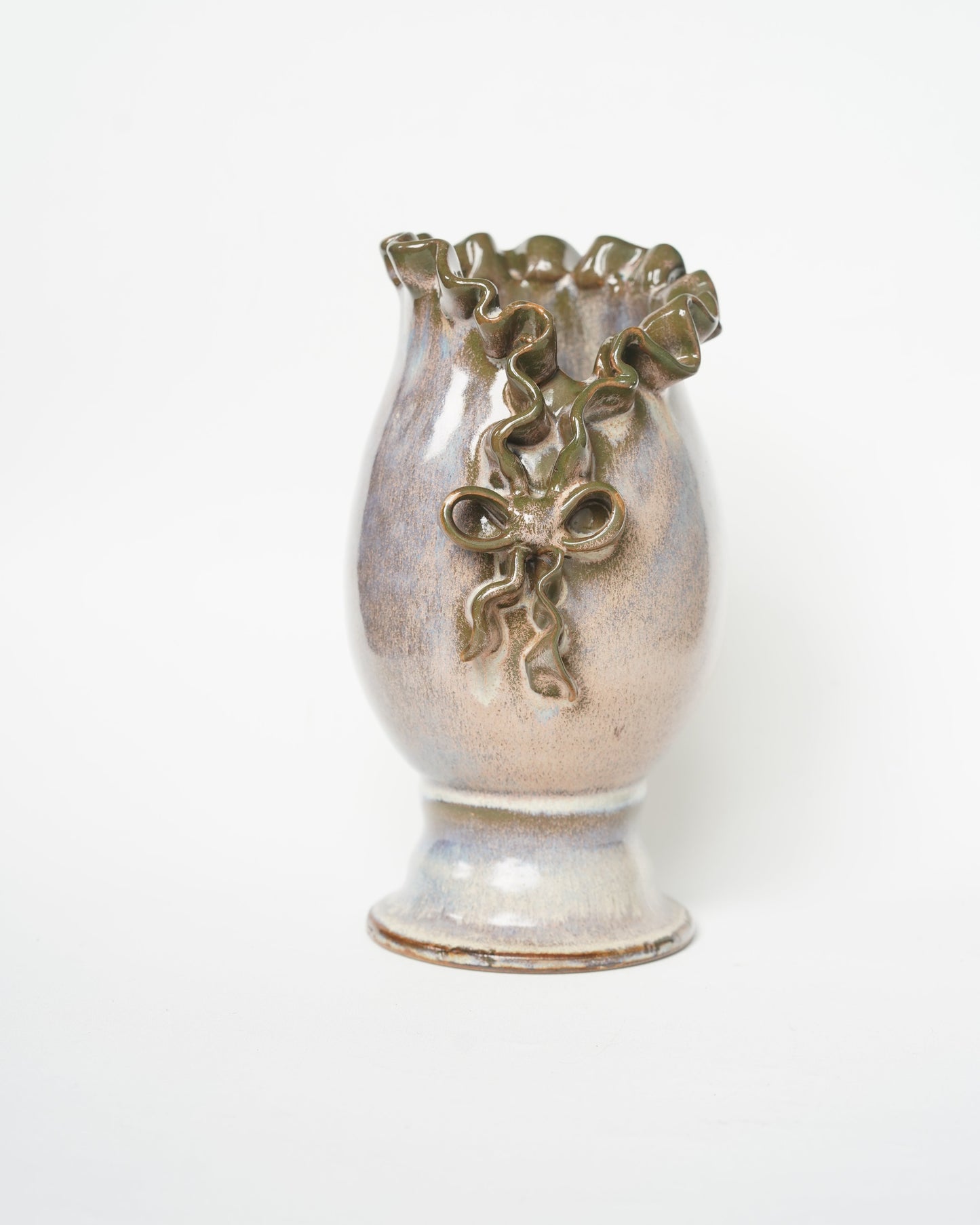 Medium Ribbon Vase _  Purple Titanium_B