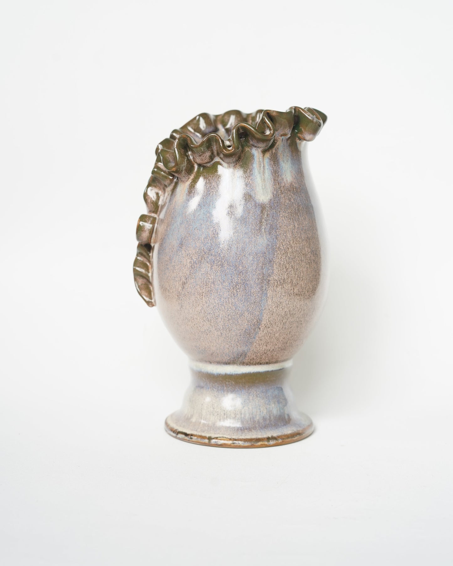 Medium Ribbon Vase _  Purple Titanium_B